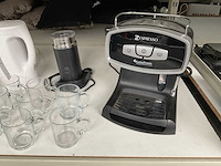 Zespresso turbotronic koffiemachine, waterkoker en glazen - afbeelding 3 van  7