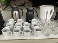 Zespresso turbotronic koffiemachine, waterkoker en glazen - afbeelding 5 van  7