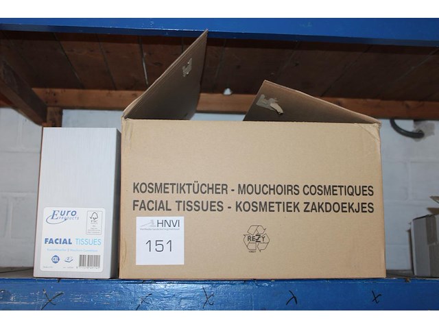 Zestien doosjes tissues euro products. - afbeelding 1 van  2