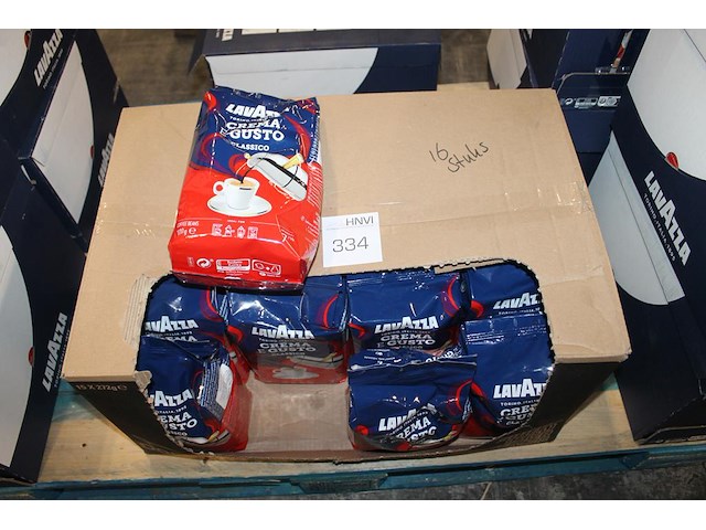 Zestien kilopakken koffiebonen lavazza crema e gusto. tht 30-12-2024. - afbeelding 1 van  1