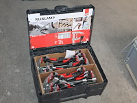 Zestien lijmklemmen bessey kliklamp in box. - afbeelding 1 van  3