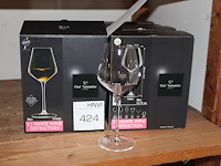 Zestien witte wijnglazen 38 cl. - afbeelding 1 van  2