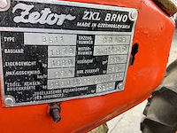Zetor - 3511 - oldtimer tractor - afbeelding 3 van  8