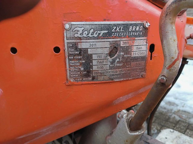 Zetor 2011 oldtimer tractor - afbeelding 3 van  14
