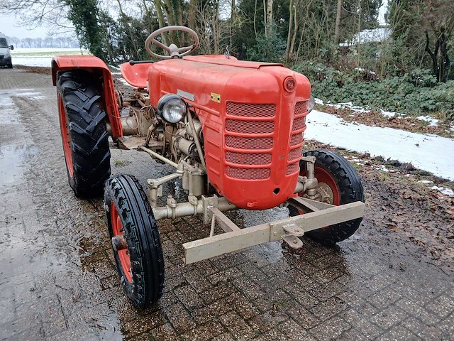 Zetor 2011 oldtimer tractor - afbeelding 8 van  14