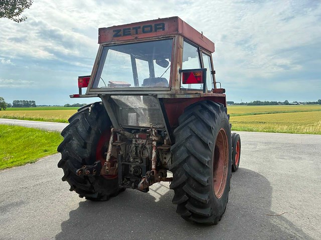 Zetor crystal 8011 tweewielaangedreven landbouwtractor - afbeelding 7 van  11