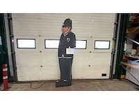 Zetstuk ; engelse politieman (bobby) - afbeelding 1 van  1