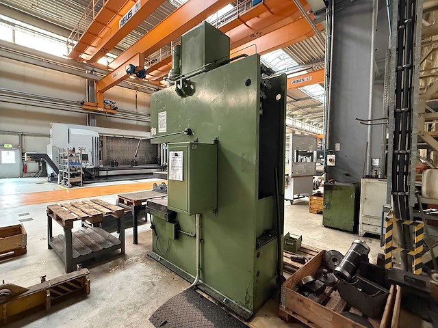 Zeulenroda wmw - pye160 ss - hydraulic press - 1980 - afbeelding 2 van  5
