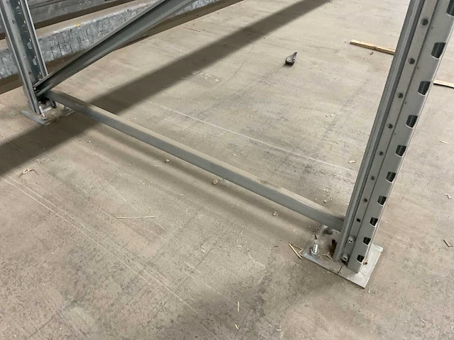 Zeus palletrack 110cm palletstelling (5 secties) - afbeelding 3 van  6