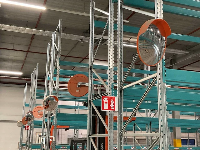 Zeus palletrack 110cm palletstelling (58 secties) - afbeelding 3 van  17
