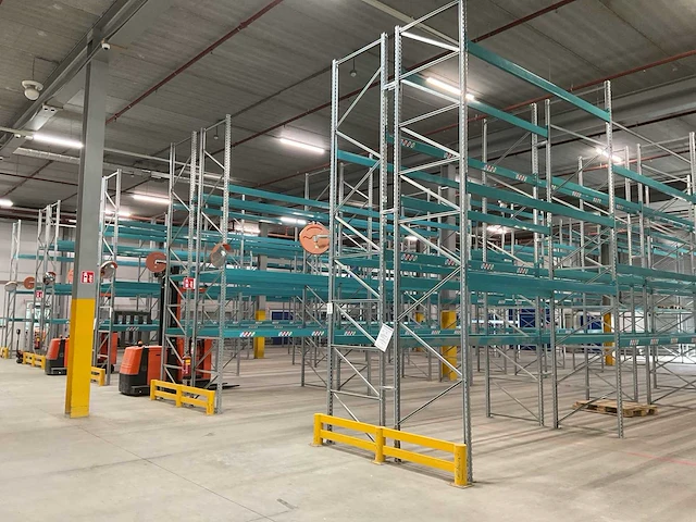 Zeus palletrack 110cm palletstelling (58 secties) - afbeelding 1 van  17
