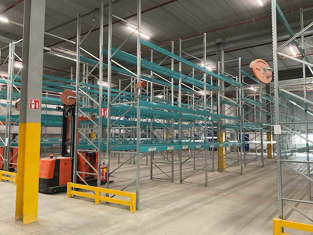 Zeus palletrack 110cm palletstelling (58 secties) - afbeelding 11 van  17