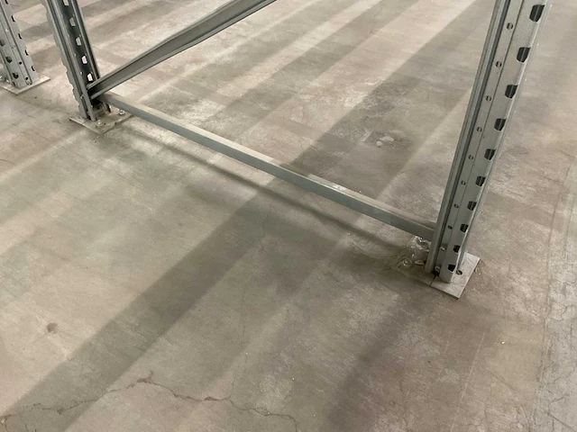 Zeus palletrack 110cm palletstelling (58 secties) - afbeelding 15 van  17
