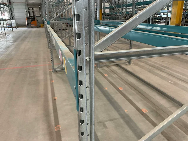 Zeus palletrack 110xm palletstelling (36 secties) - afbeelding 14 van  18