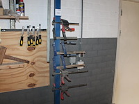 Zeven diverse lijmklemmen. - afbeelding 1 van  3