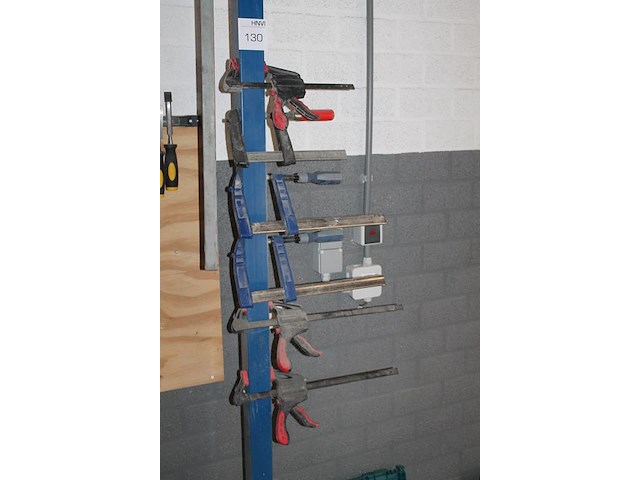 Zeven diverse lijmklemmen. - afbeelding 3 van  3