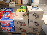 Zeven dozen chips doritos en croky. tht 5, 6 en 7-26. - afbeelding 1 van  4