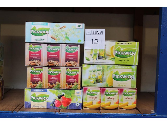 Zeven dozen thee pickwick in diverse soorten. - afbeelding 1 van  2