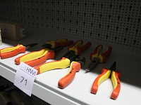 Zeven feiyue gereedschappen w.o. langbektang, striptang en combinatietang - afbeelding 2 van  2