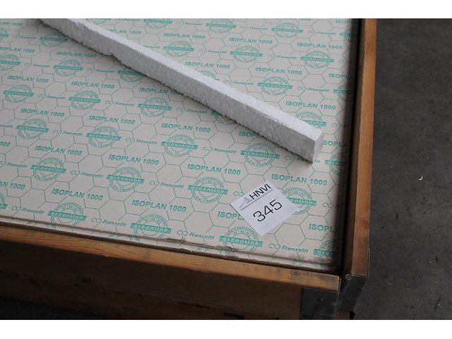 Zeven isolatieplaten isoplan 1000 in palletbox. afmeting 100 x 100 cm. - afbeelding 2 van  2