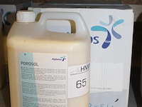 Zeven jerrycans a 5l impregneermiddel porosol. - afbeelding 2 van  4