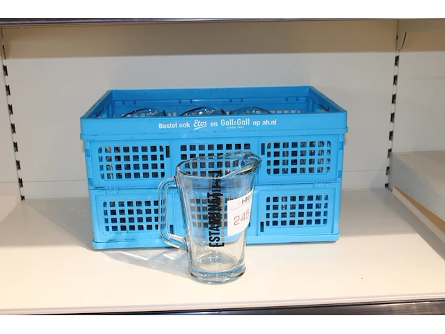 Zeven pitchers 1,5 liter - afbeelding 1 van  2