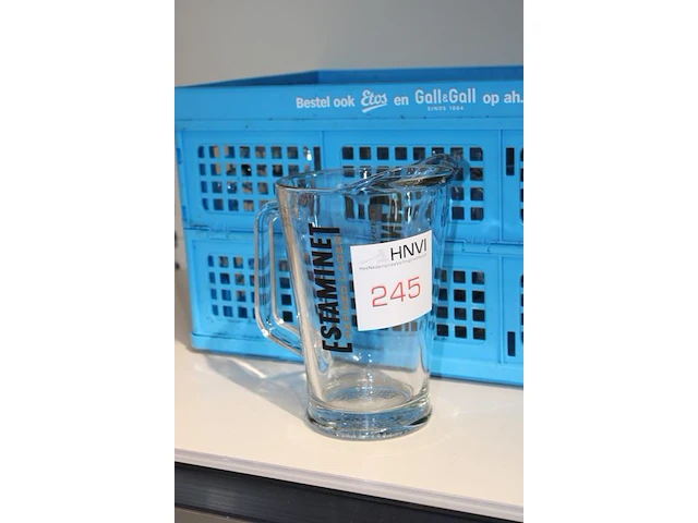 Zeven pitchers 1,5 liter - afbeelding 2 van  2