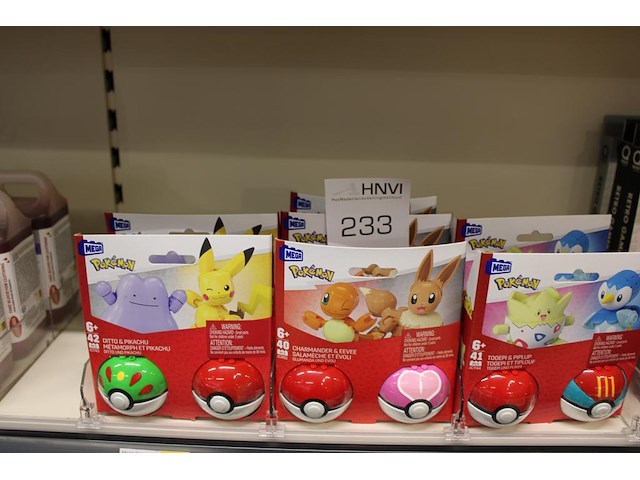 Zeven sets pokemon bollen - afbeelding 1 van  1