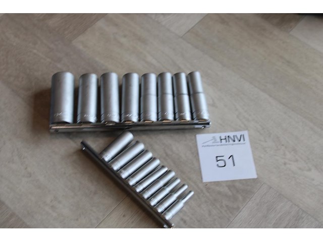 Zeventiendelige doppenset tengtools. maten 4 t/m 24 mm. - afbeelding 1 van  2