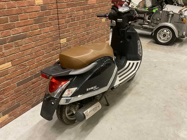 Zhen zn50qt-f scooter - afbeelding 6 van  11