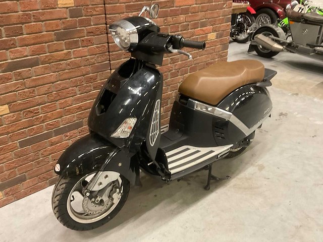 Zhen zn50qt-f scooter - afbeelding 9 van  11
