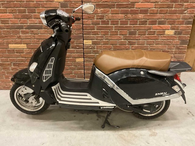 Zhen zn50qt-f scooter - afbeelding 10 van  11