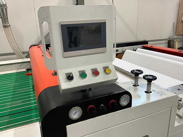 Zhengzhou zomagtc zm-1400 a4 automatische papier snijmachine - afbeelding 7 van  9