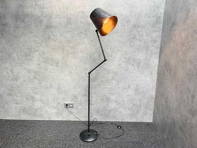 Zijstra - kantelbare vloerlamp - afbeelding 1 van  8