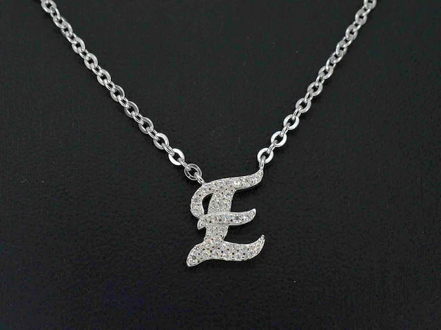 Zilveren collier letter e - afbeelding 1 van  8