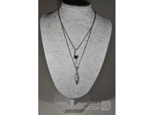 Zilveren halskettingen met hangers - afbeelding 1 van  8