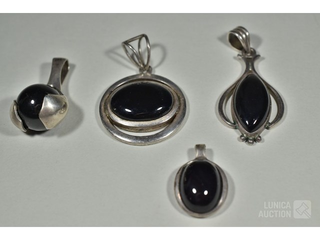 Zilveren hangers - afbeelding 2 van  6