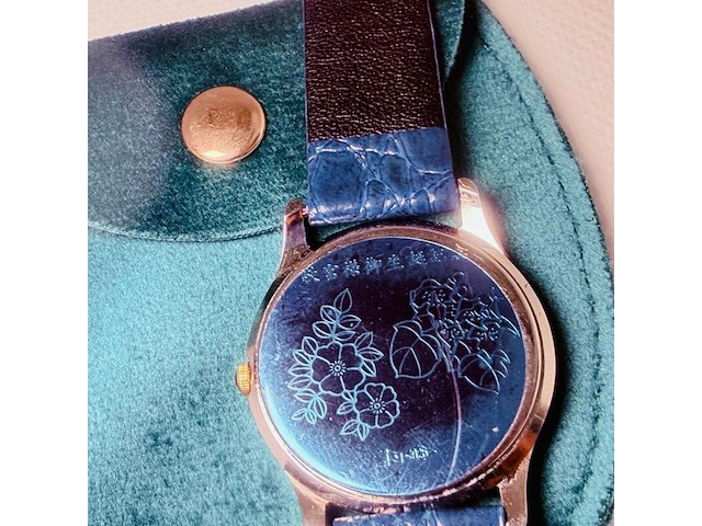 Zilveren horloge met parels en diamanten - afbeelding 7 van  8