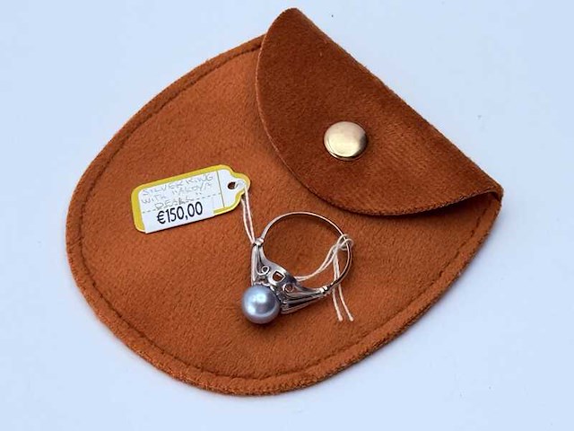 Zilveren ring met akoya parel - afbeelding 2 van  6