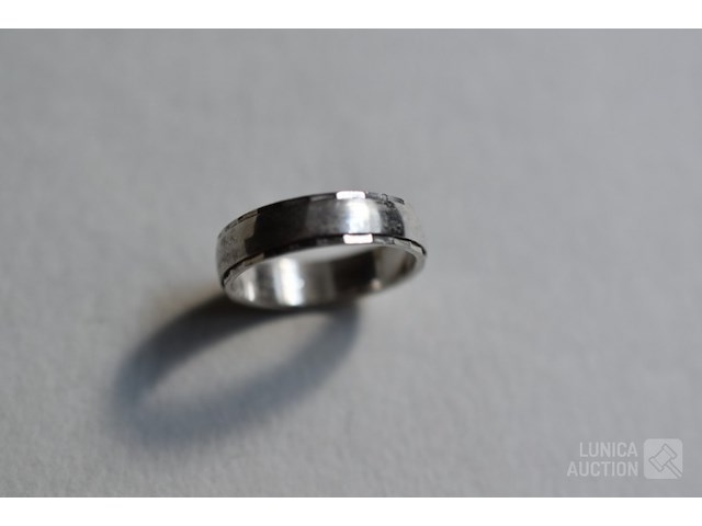 Zilveren ring - afbeelding 1 van  5