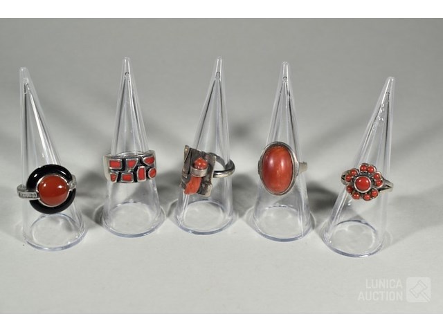 Zilveren ringen - afbeelding 1 van  9