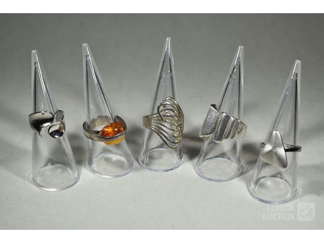 Zilveren ringen - afbeelding 1 van  9