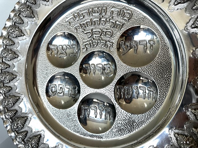 Zilveren schotel - judaïca seder schotel - afbeelding 4 van  6