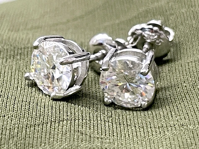 Zilveren solitair oorknoppen, moissaniet 2 x 1.00 ct - afbeelding 3 van  7
