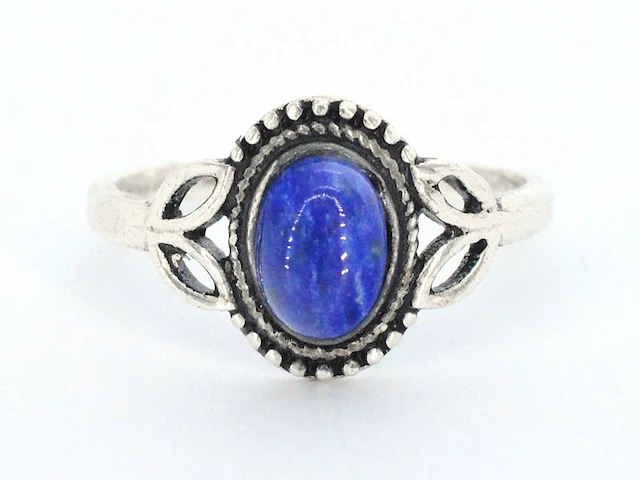 Zilveren sterling ring met een blauwe edelsteen - afbeelding 1 van  6