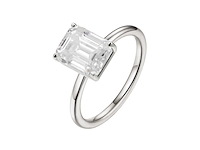 Zilverkleurige ring met rechthoekige steen - afbeelding 1 van  7