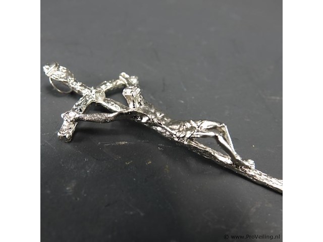 Zilvertinnen crucifix - afbeelding 4 van  5