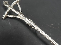 Zilvertinnen crucifix - afbeelding 5 van  5
