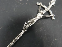 Zilvertinnen crucifix - afbeelding 2 van  5