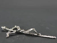 Zilvertinnen crucifix - afbeelding 3 van  5